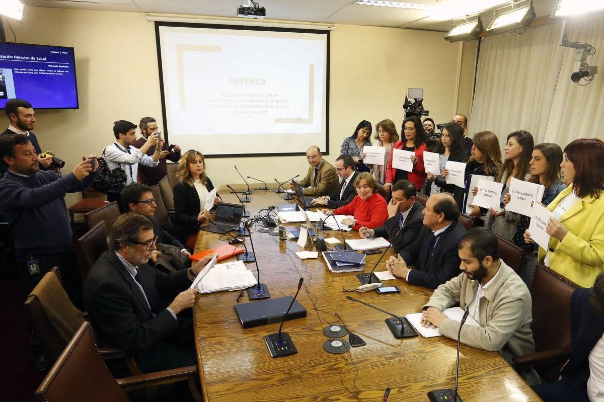 Protesta de diputadas