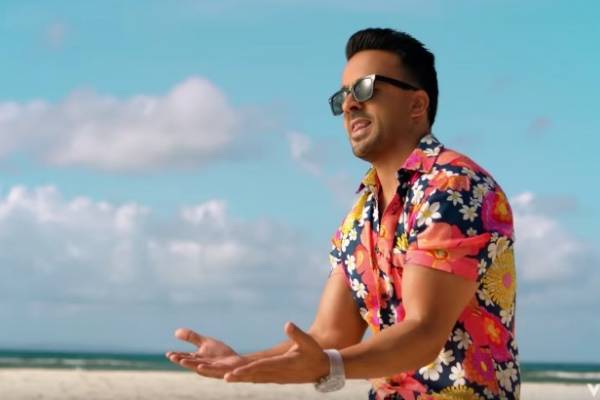 Luis Fonsi estrena su canción para este verano