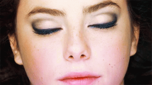 smokey eyes