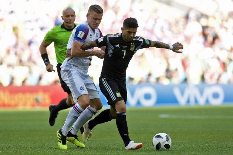 Ever Banega ingresó en a segunda mitad del encuentro