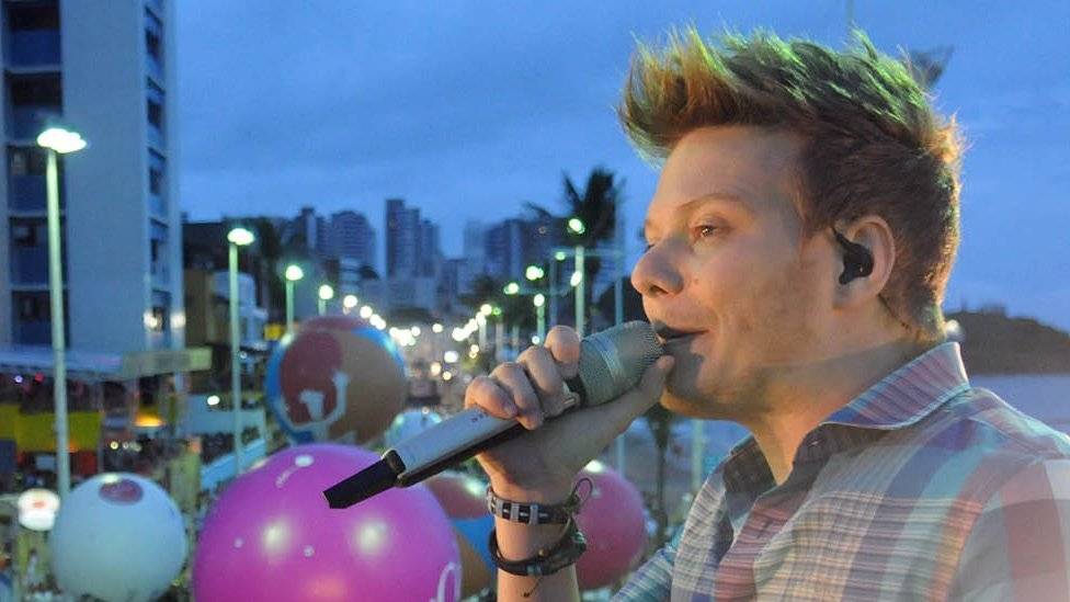 101995056micheltelo-335d875f00f2b813b6365ee856ad1638.jpg