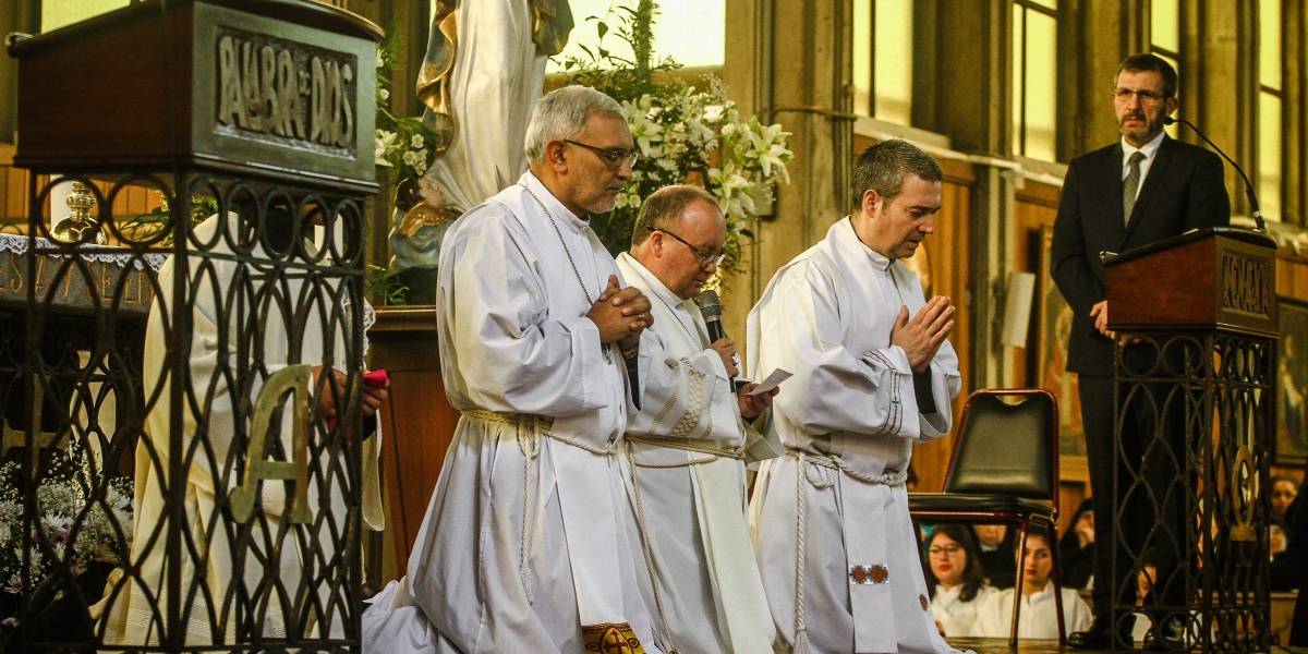 Perdón en nombre del Papa misa marca el inicio de la reconciliación en Osorno