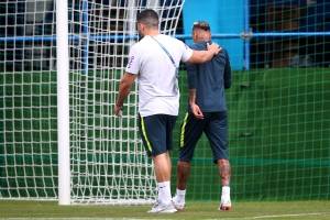 Neymar dor tornozelo
