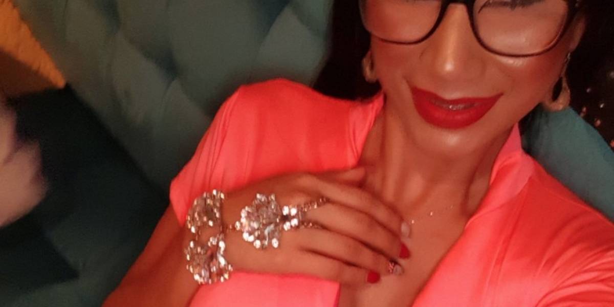 En México, una actriz porno terminó en la cárcel por filmar una escena en un monumento
