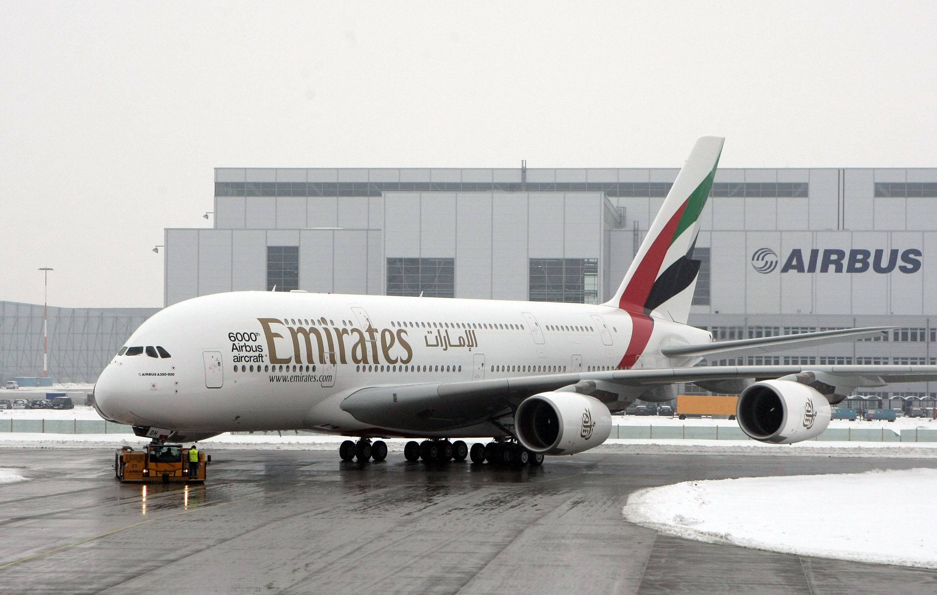 Emirates Airlines piensa reemplazar las ventanas de sus aviones por pantallas OLED Emirates Airlines piensa reemplazar las ventanas de sus aviones por pantallas OLED