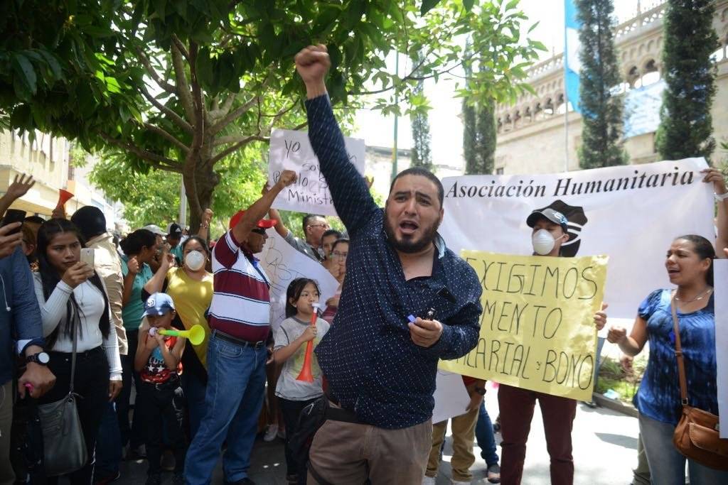 agentes de PNC piden mejoras salariales