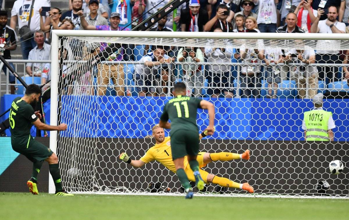 Con este penal asesorado por el VAR Australia empató su juego