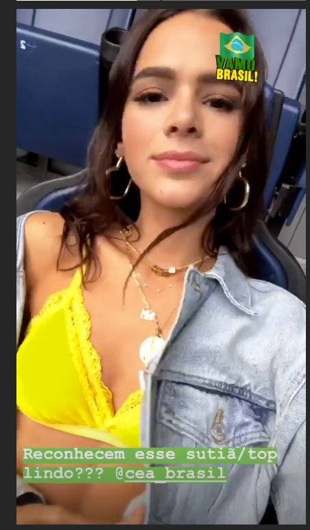 Bruna Marquezine lingerie amarela