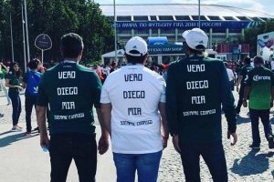 Aficionado mexicano viaja a Rusia 2018 en homenaje a su familia fallecida