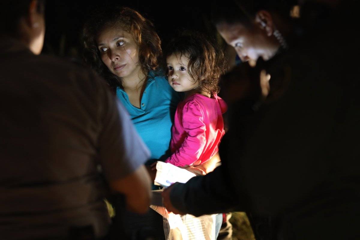 niña frontera