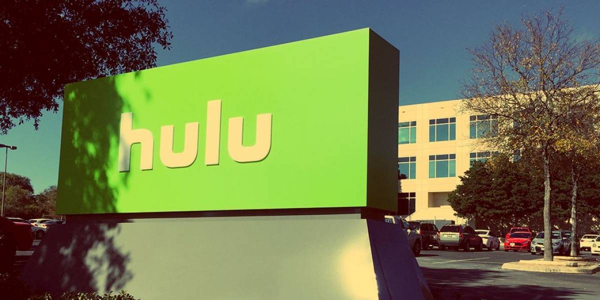 Accidente fatal de Uber: Chofer habría estado mirando un programa en Hulu al momento del accidente