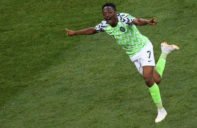 Musa celebra su tanto frente a Islandia