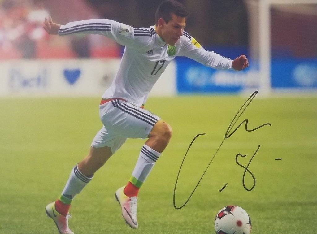 Firma de Irving Lozano