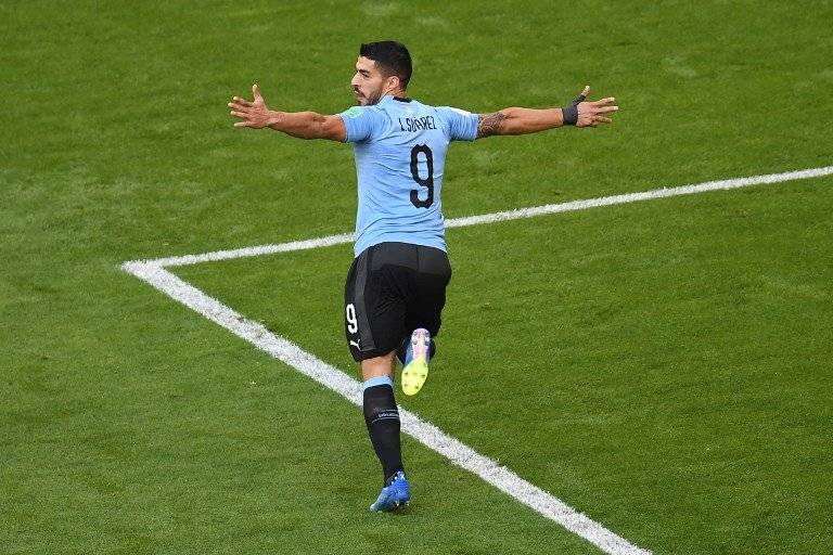 Suárez consiguió su segunda anotación de la Copa del Mundo