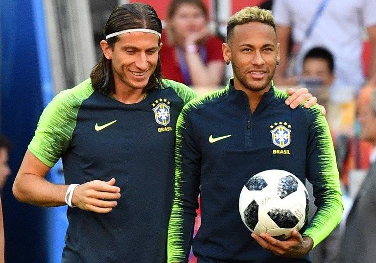 Felipe Luiz y Neymar