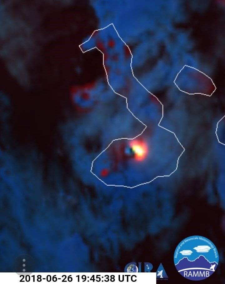 Erupción volcán Galápagos