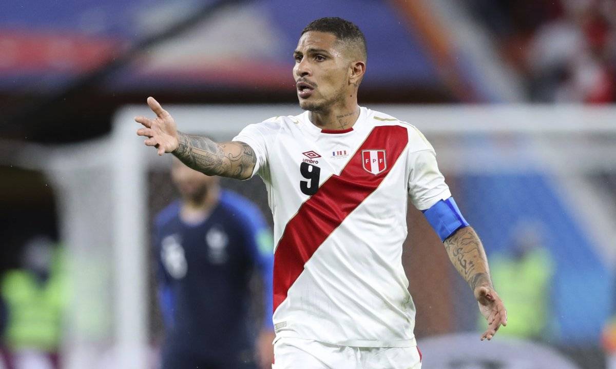 Paolo Guerrrero, Perú