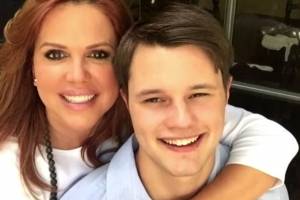 María Celeste y su hijo Adrián