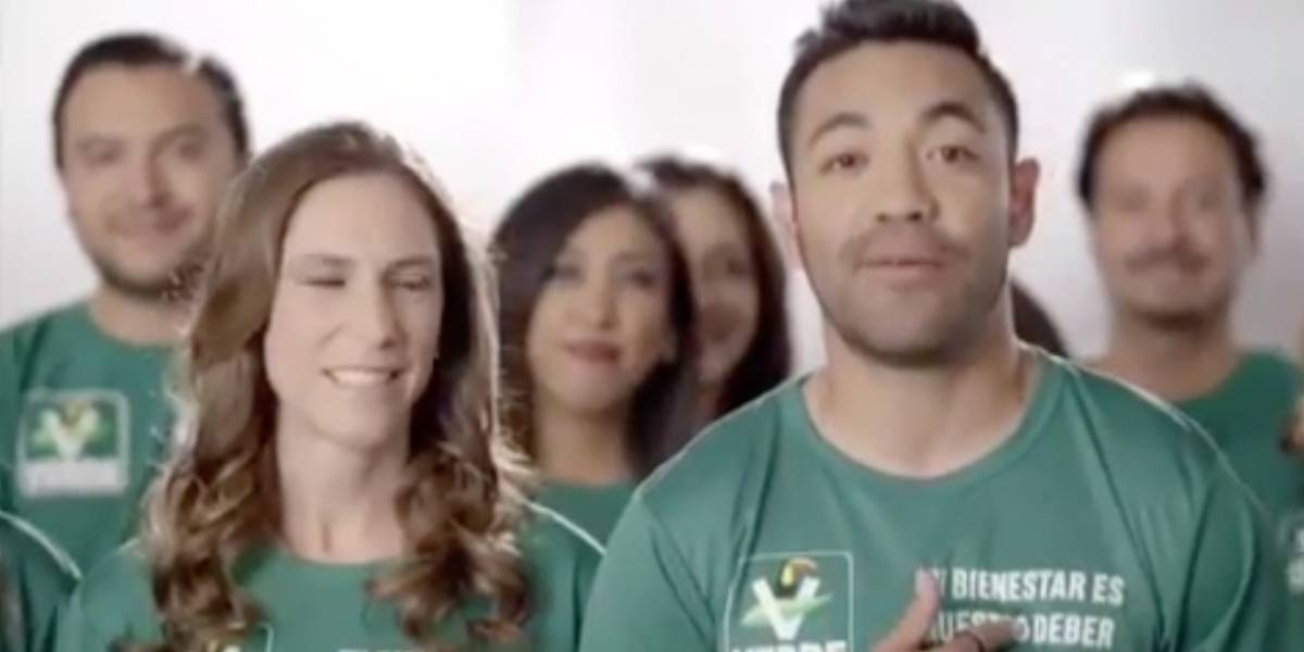 Marco Fabián hace proselitismo y viola Código de Ética de la FMF