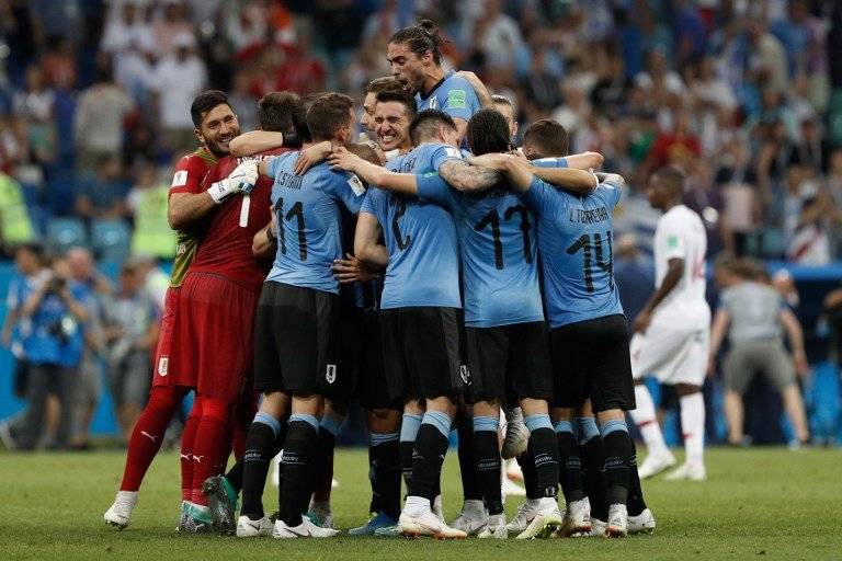 La celebración de los jugadores uruguayos al finalizar el partido