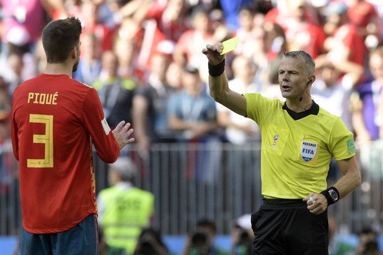Gerard Piqué fue amonestado en la jugada del penal