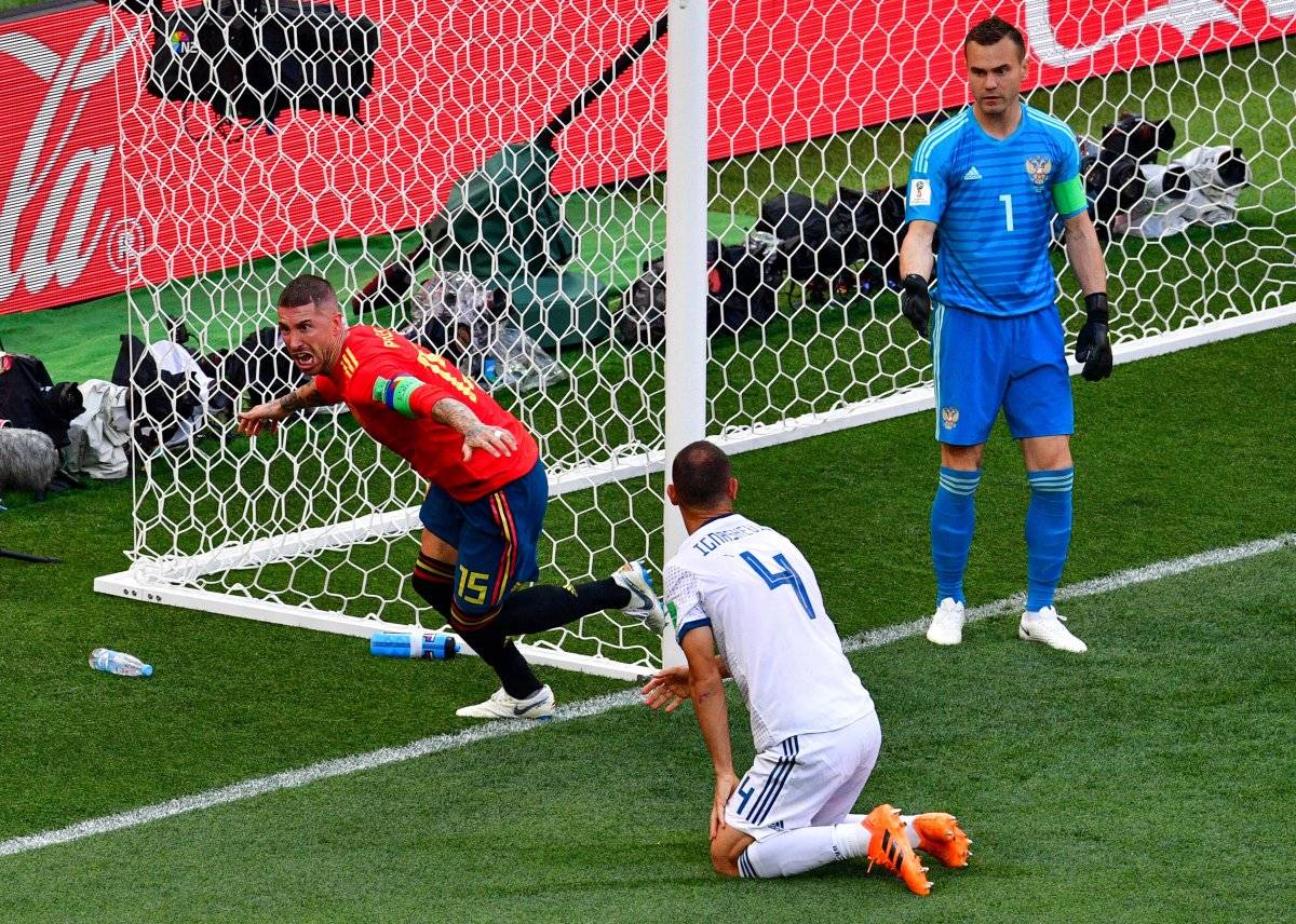 Sergio Ramos festejó aunque no fue suyo el gol