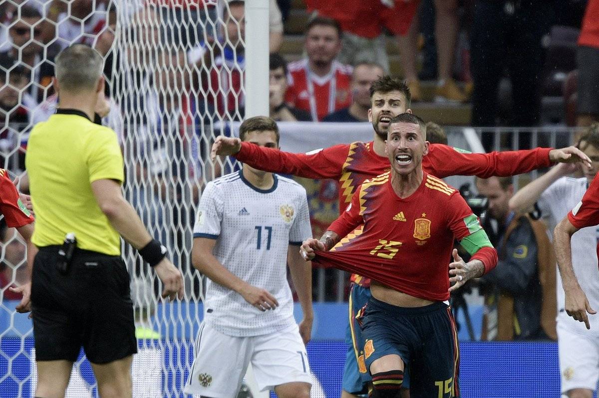 Sergio Ramos reclamó un penalti que no se marcó