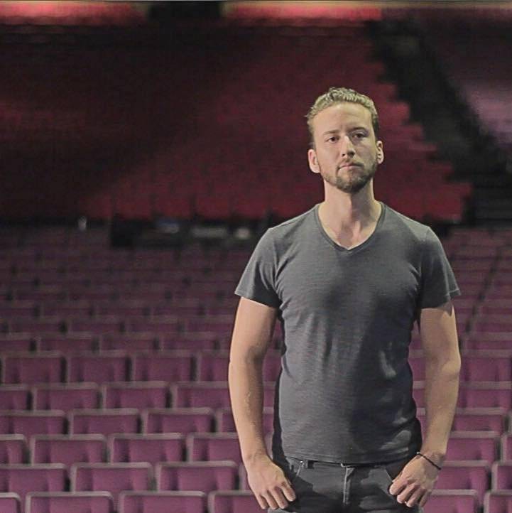 Édgar Méndez, director del Teatro Galerías.