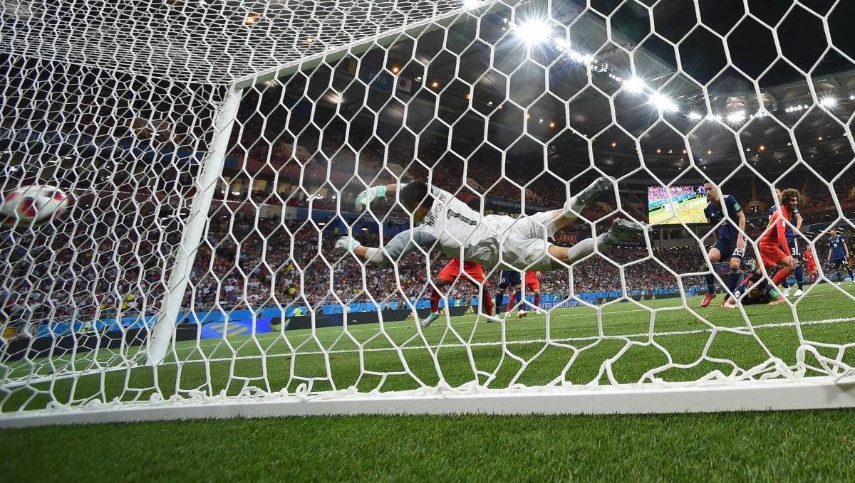 Fellaini marcó un empate de cabeza