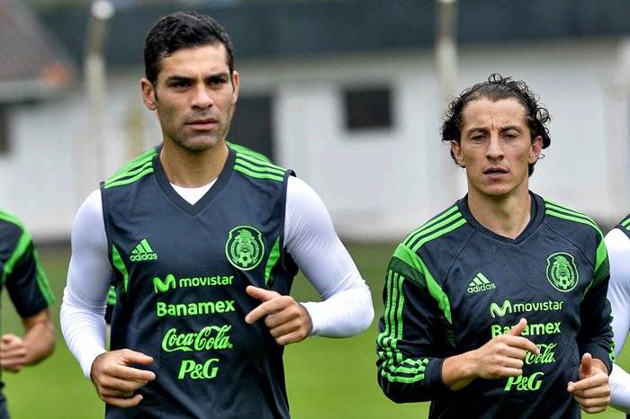 Rafa Márquez y Andrés Guardado