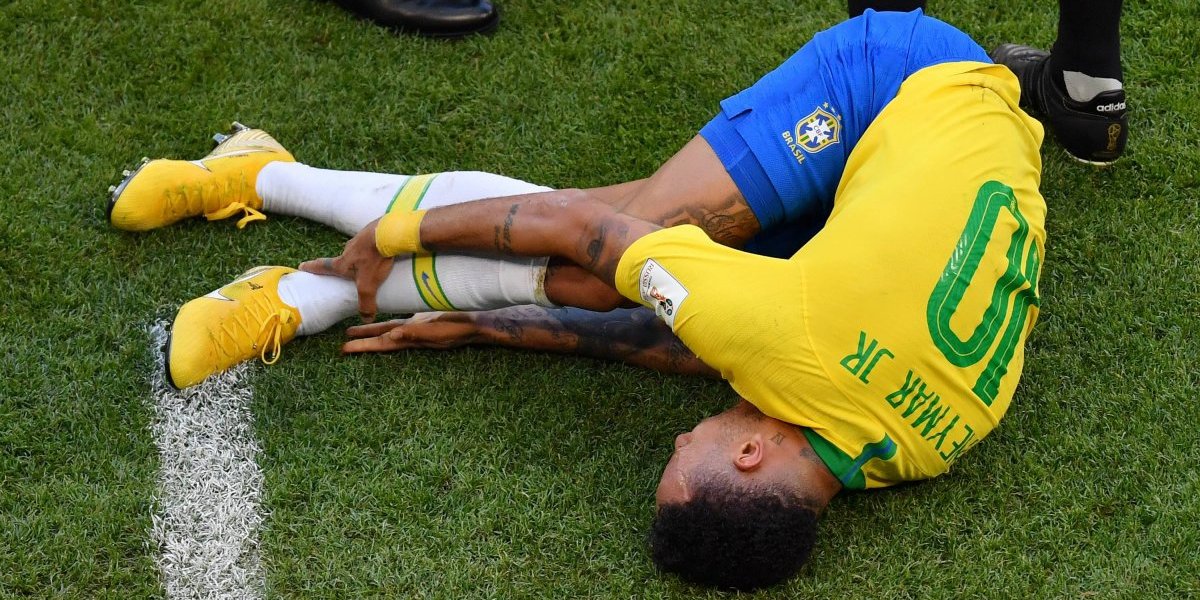 Calculan cuántos minutos ha pasado Neymar en el piso durante Rusia 2018 Calculan cuántos minutos ha pasado Neymar en el piso durante Rusia 2018