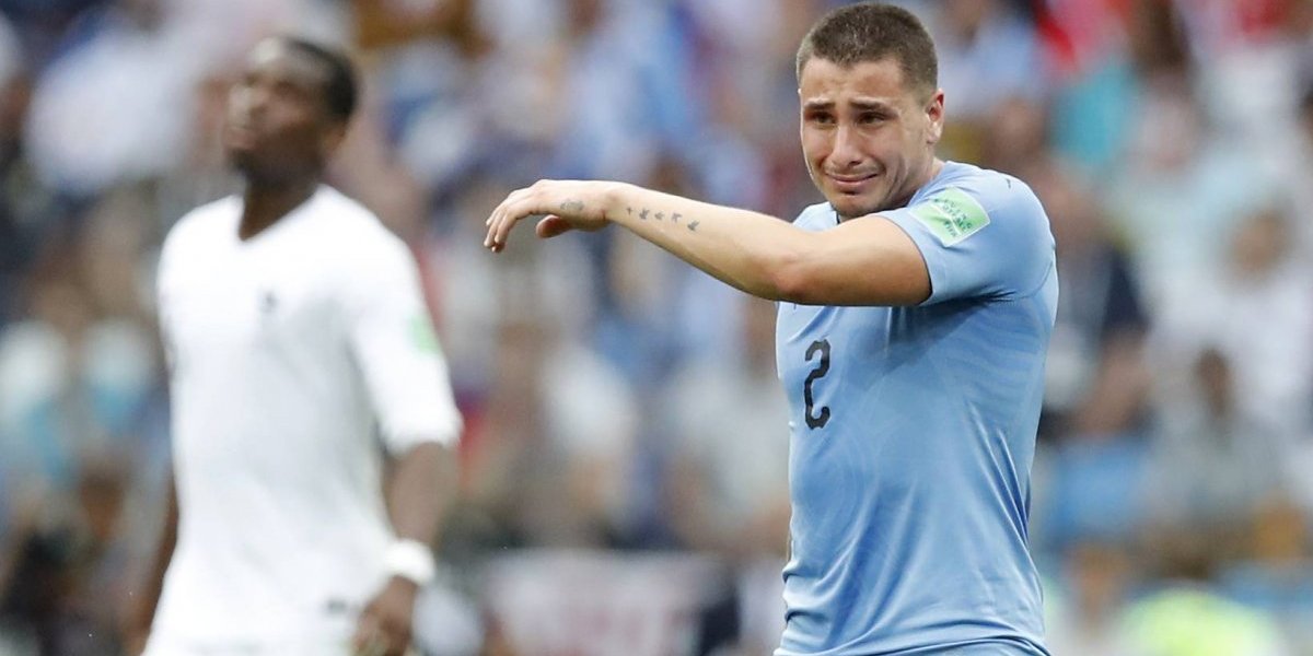 Puro sentimiento en el Mundial José María Giménez rompió en llanto en pleno partido de Uruguay con Francia