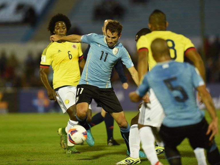 Christian Stuani durante un partido de Uruguay contra Brasil