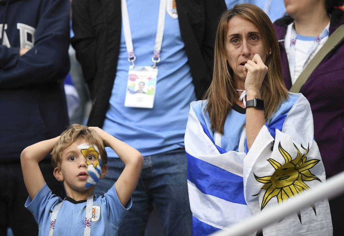 Pequeños y grandes sufrieron la eliminación de Uruguay