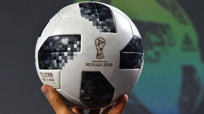 Rusia 2018: ¿Por qué los balones de fútbol tuvieron que cambiar de color?