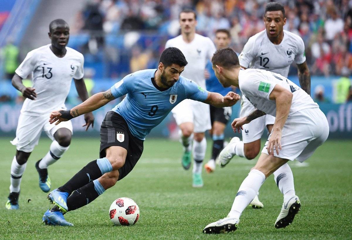 Suárez no fue contundente en el ataque de Uruguay