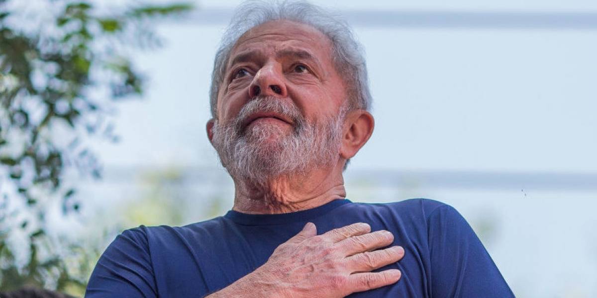 Resultado de imagem para Lula: 'Parece que não bastou me prender. Querem me calar'