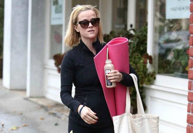 Rene Witherspoon yoga
