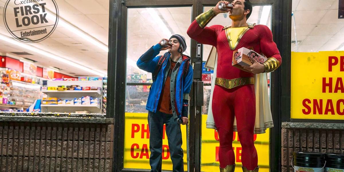 Vean la primera imagen oficial de Zachary Levi con el traje de Shazam!