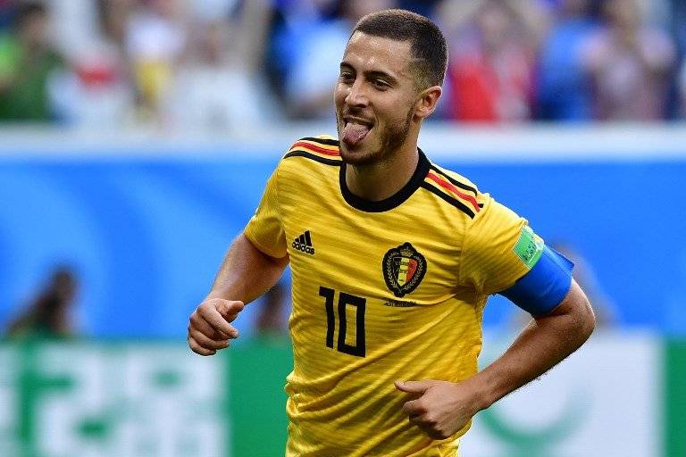 Hazard festeja su tanto ante Inglaterra