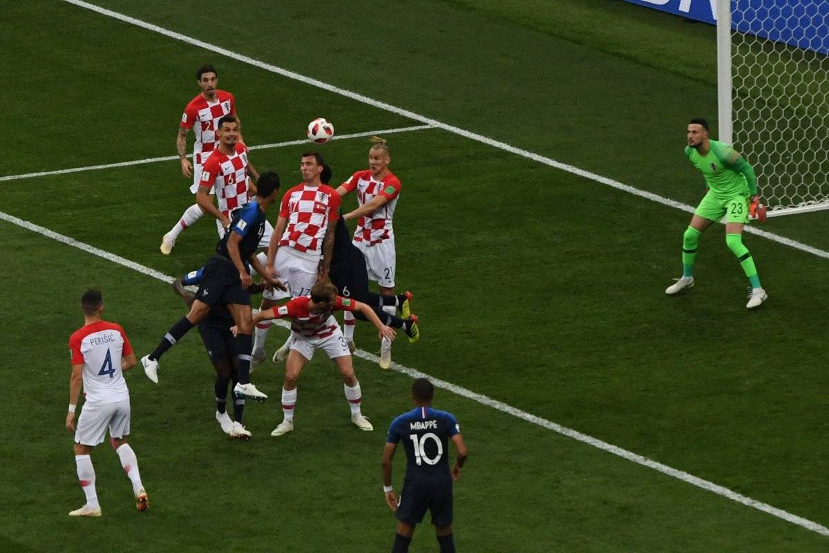 Mandzukic marcó en su propia meta