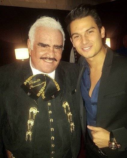Pipe Bueno y Don Chente.