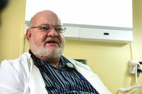 El doctor Arturo Torres Borges / Foto: Dennis Jones