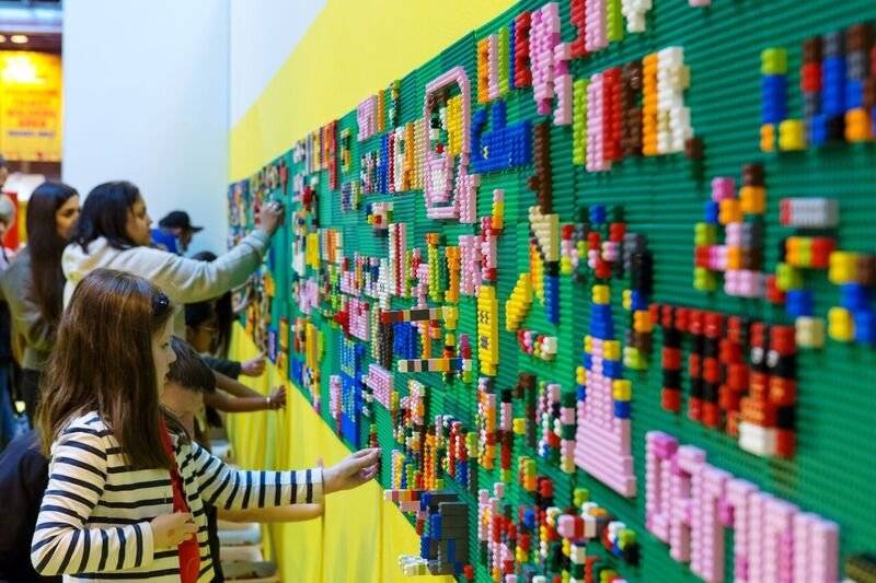 LEGO, BRICKLIVE
