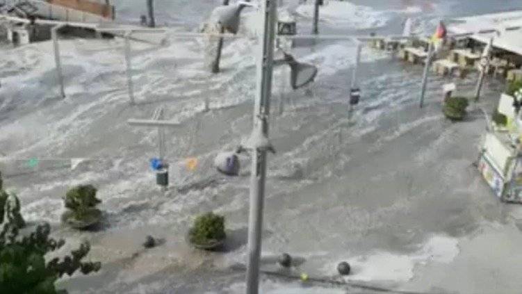 pequeños tsunamis