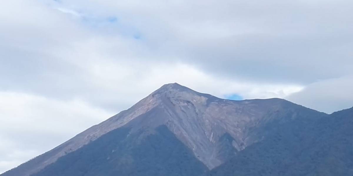 Reportan 121 fallecidos por erupción del Volcán de Fuego en Guatemala