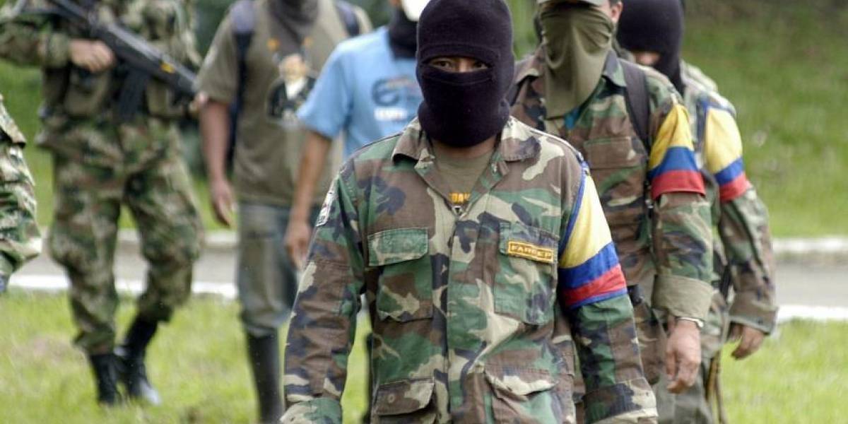 Militares descubren conexión ilegal en poliducto en la frontera