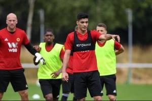 https://www.publimetro.com.mx/mx/publisport/2018/07/18/raul-jimenez-ya-reporto-y-entreno-con-el-wolverhampton.html