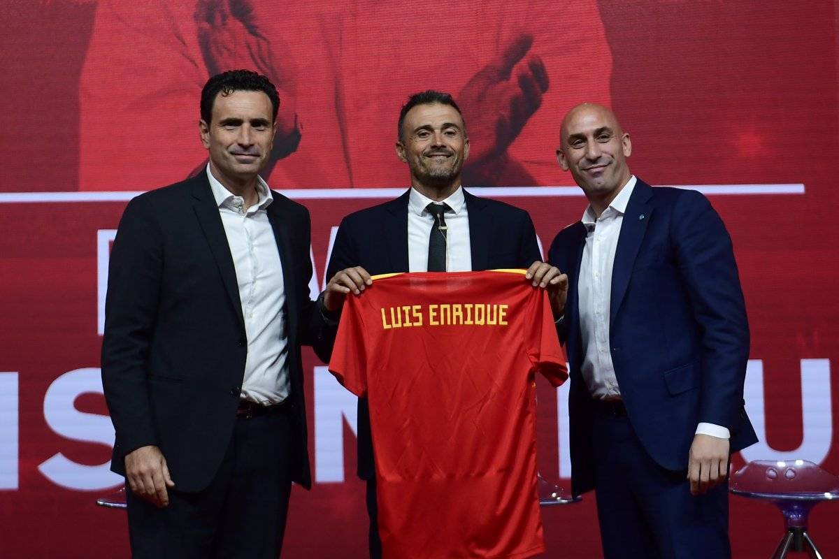 Luis Enrique en el momento de su presentación.