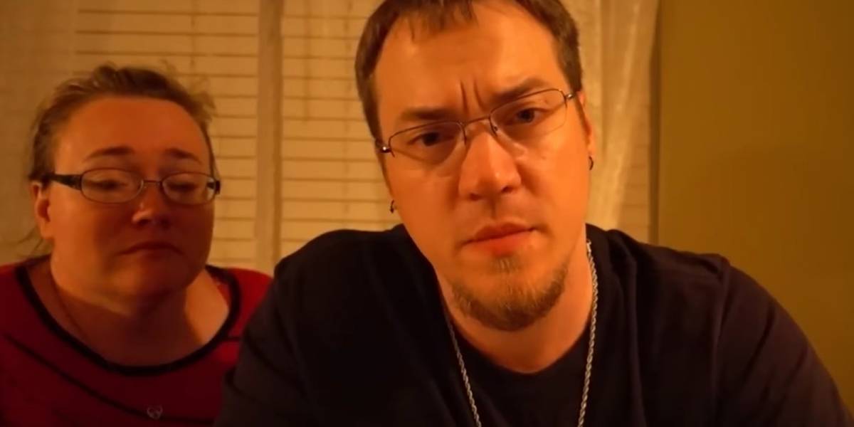 Padres crueles que “bromeaban” con sus hijos fueron eliminados de YouTube por abuso